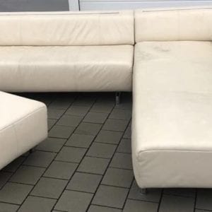 Alte Sofa in creme Farbe